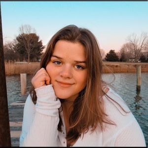 Meet your Posher, Lilly